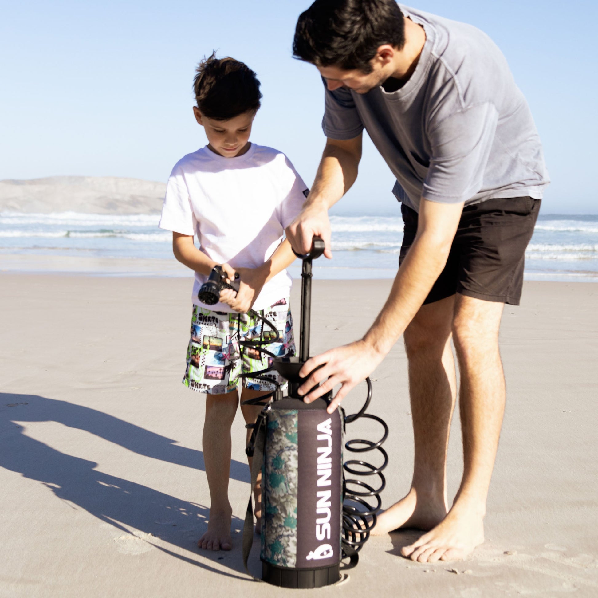 portable-shower-2-1-gallon-a2 0010_Portable_shower_2.1gal_camo_6.jpg