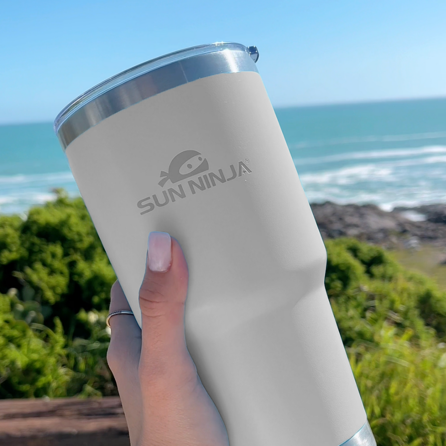30-oz-tumbler-l2 30oz_tumbler_white_5_b4c37462-4967-4995-b89c-96afe1c57f21.png