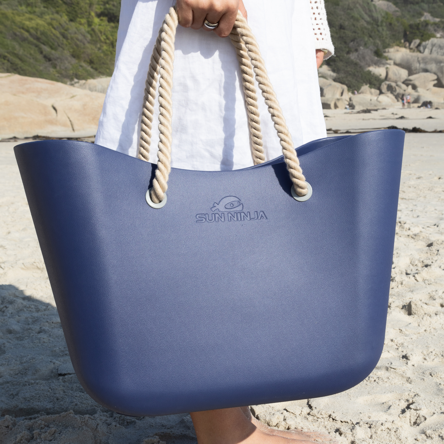 rubber-beach-tote-n7 Sun-Ninja-rubber_tote_navy_7.png