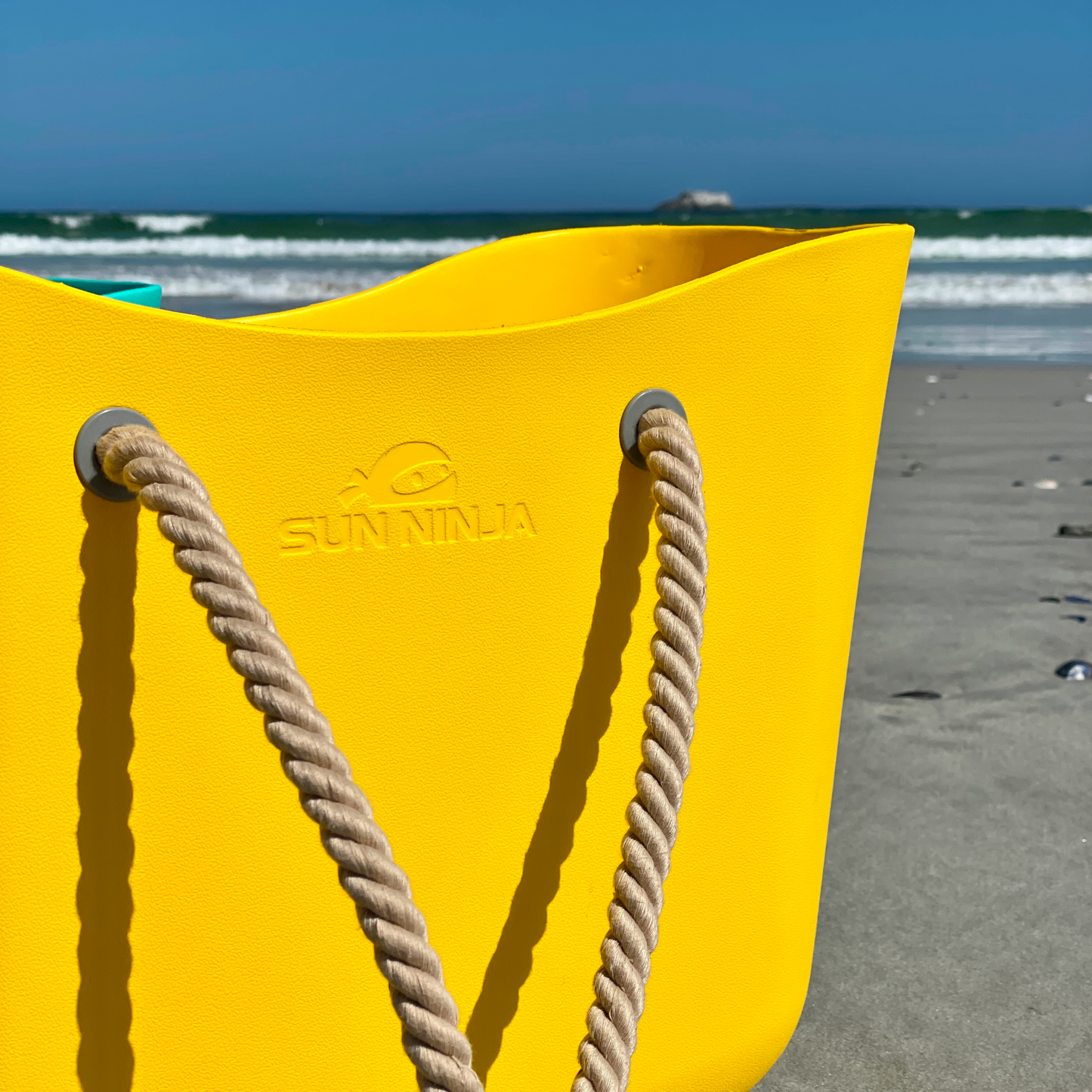 rubber-beach-tote-n7 Sun-Ninja-rubber_tote_yellow_9.png