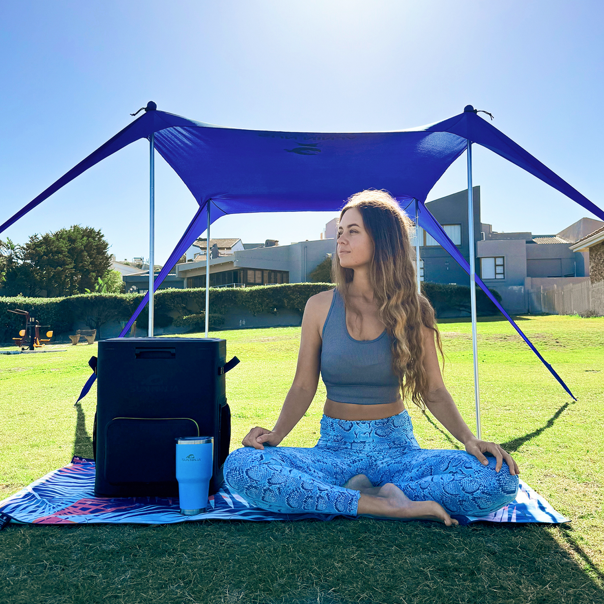 sun-ninja-beach-tents-y0 Sun-Ninja_2_person_tent_navy_5.png