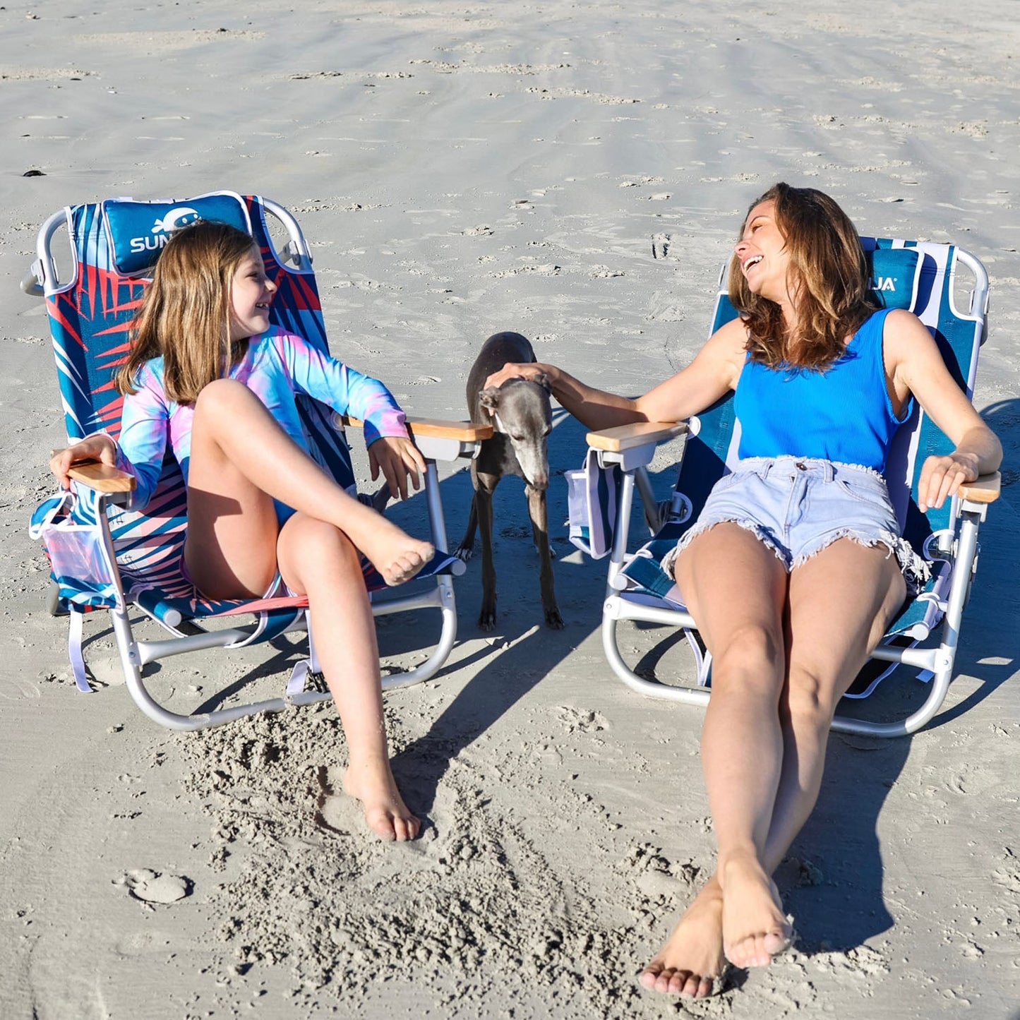 beach-chair-1-pc-o8 Sun-Ninja_Beach_Chair_Flamingos_0_0017_Sun-Ninja_Beach_Chair_Navy_Palm_Leaves_9.jpg